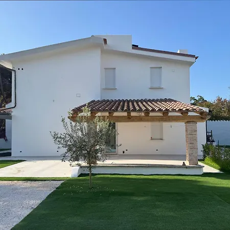 Vakantiehuis La Corte Degli Ulivi Residenza